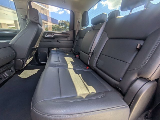Used 2025 GMC Sierra 1500 SLT AWD/4WD image 14