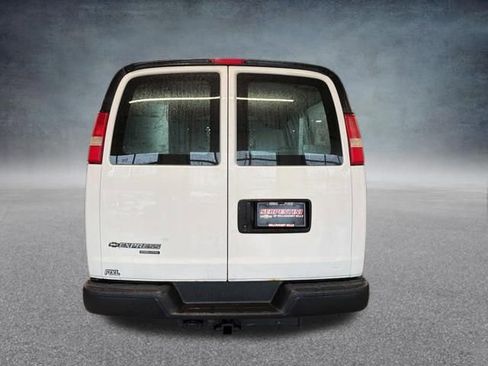 Used 2014 Chevrolet Express 2500 RWD image 7