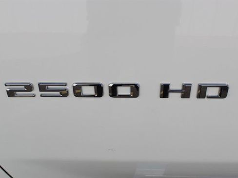 Used 2022 Chevrolet Silverado 2500 LT w/ Convenience Package image 20