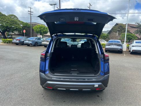 Used 2023 Nissan Rogue SL w/ SL Premium Package FWD image 11