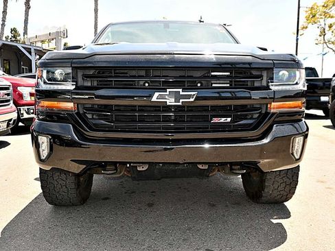 Used 2018 Chevrolet Silverado 1500 LT w/ All Star Edition AWD/4WD image 2