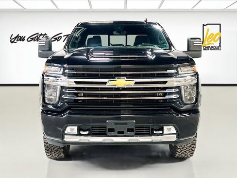 Used 2021 Chevrolet Silverado 2500 High Country image 2