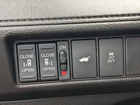 Used 2025 Honda Odyssey EX-L image 30