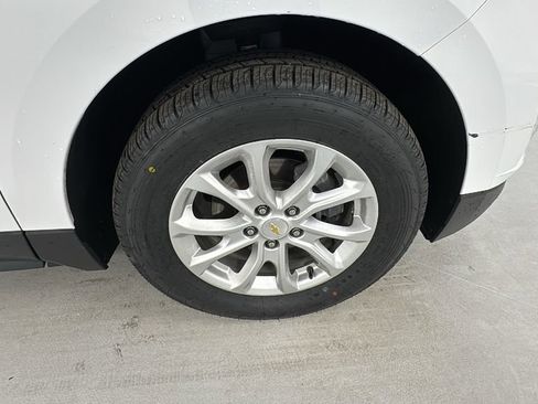 Used 2019 Chevrolet Equinox LT image 9