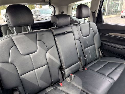 Certified 2022 Kia Telluride EX image 15