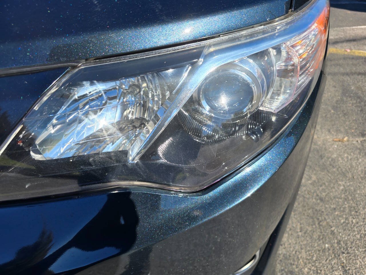 Used 2012 Toyota Camry SE FWD image 9