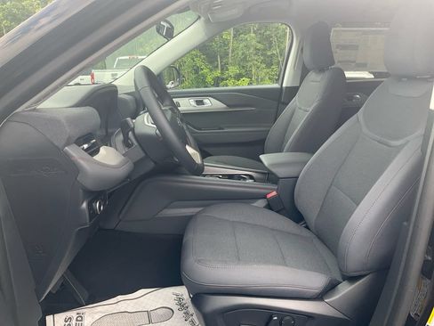 New 2026 Ford Explorer Active RWD image 16