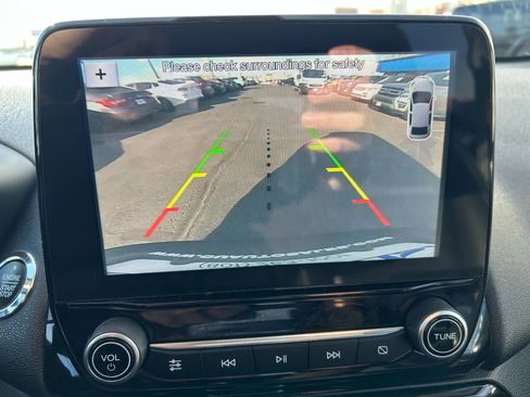 Used 2018 Ford EcoSport Titanium image 19