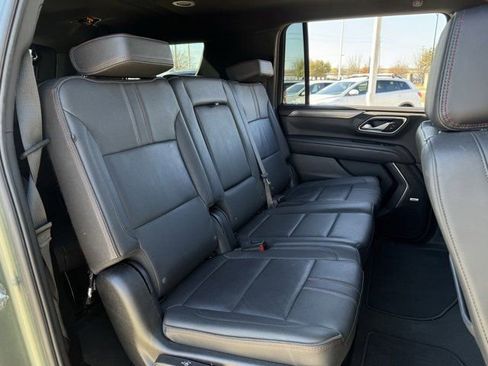 Used 2024 Chevrolet Suburban RST image 30