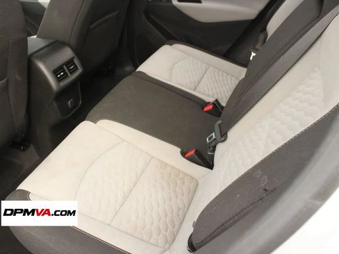 Used 2018 Chevrolet Equinox LS FWD image 20
