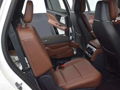 New 2025 Lincoln Aviator Reserve w/ Equipment Group 201A AWD/4WD image 14