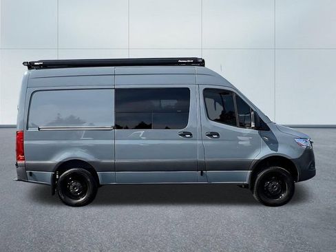 Used 2022 Mercedes-Benz Sprinter 2500 image 7