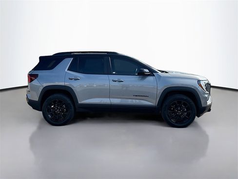Used 2026 GMC Terrain Elevation w/ Black Edition image 8