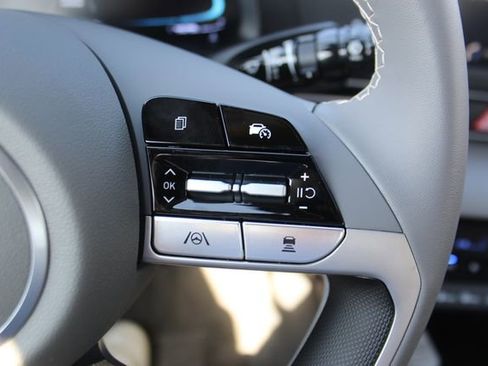 New 2026 Hyundai Elantra SEL Sport FWD image 13