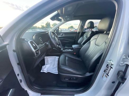 Used 2023 Kia Sorento SX FWD image 11