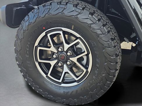 New 2026 Jeep Wrangler Unlimited Rubicon w/ Safety Group image 12