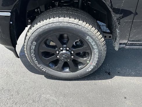 New 2026 RAM 3500 Laramie AWD/4WD image 10