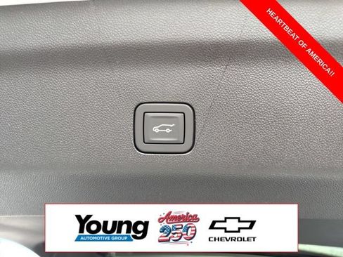 New 2026 Chevrolet Suburban Premier AWD/4WD image 14