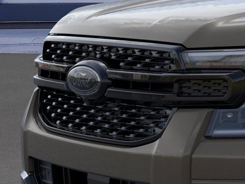 New 2026 Ford Ranger Lariat w/ FX4 Off-Road Package AWD/4WD image 17
