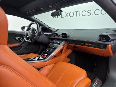 Used 2015 Lamborghini Huracan LP 610-4 AWD/4WD image 18