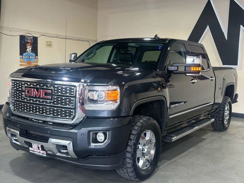 Used 2018 GMC Sierra 3500 Denali w/ Duramax Plus Package image 1