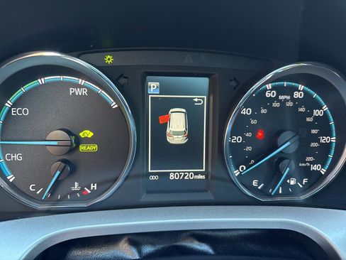 Used 2017 Toyota RAV4 XLE image 26