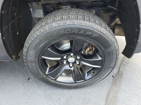 Used 2021 RAM 1500 Big Horn image 34