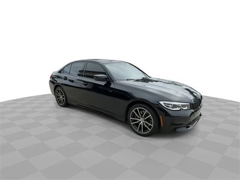Used 2022 BMW 330i Sedan w/ Convenience Package image 2