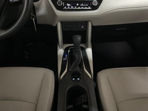 Used 2024 Toyota Corolla Cross L FWD image 13