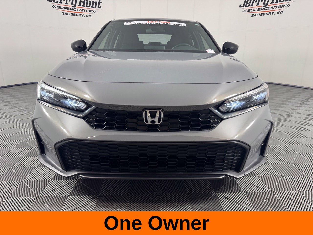 Used 2025 Honda Civic Sport image 4