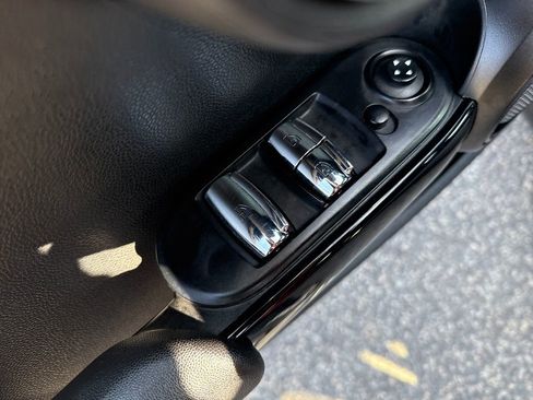 Used 2019 MINI Cooper S w/ Signature Upholstery Package image 12