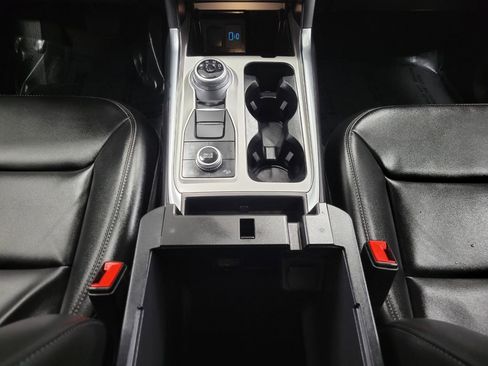 Used 2023 Ford Explorer XLT w/ Equipment Group 202A image 16