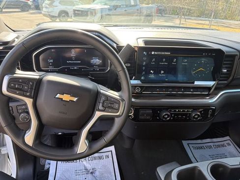 Used 2025 Chevrolet Silverado 1500 LT AWD/4WD image 6