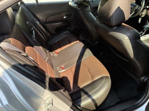 Used 2015 Chevrolet Cruze LT FWD image 14