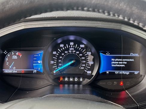 Used 2022 Ford Edge Titanium AWD/4WD image 12