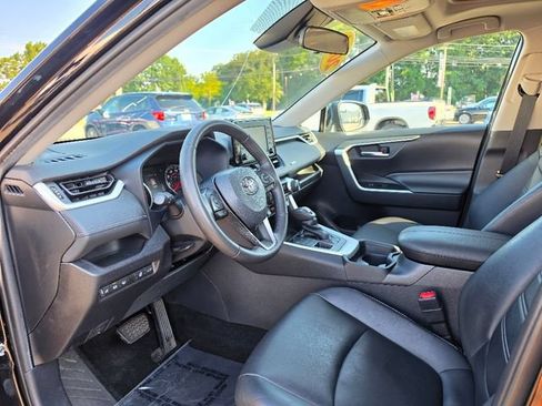 Used 2021 Toyota RAV4 XLE Premium AWD/4WD image 20