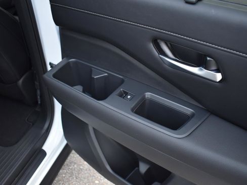 New 2026 Nissan Pathfinder SL image 64