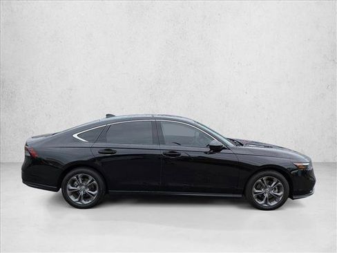 Used 2024 Honda Accord EX image 4