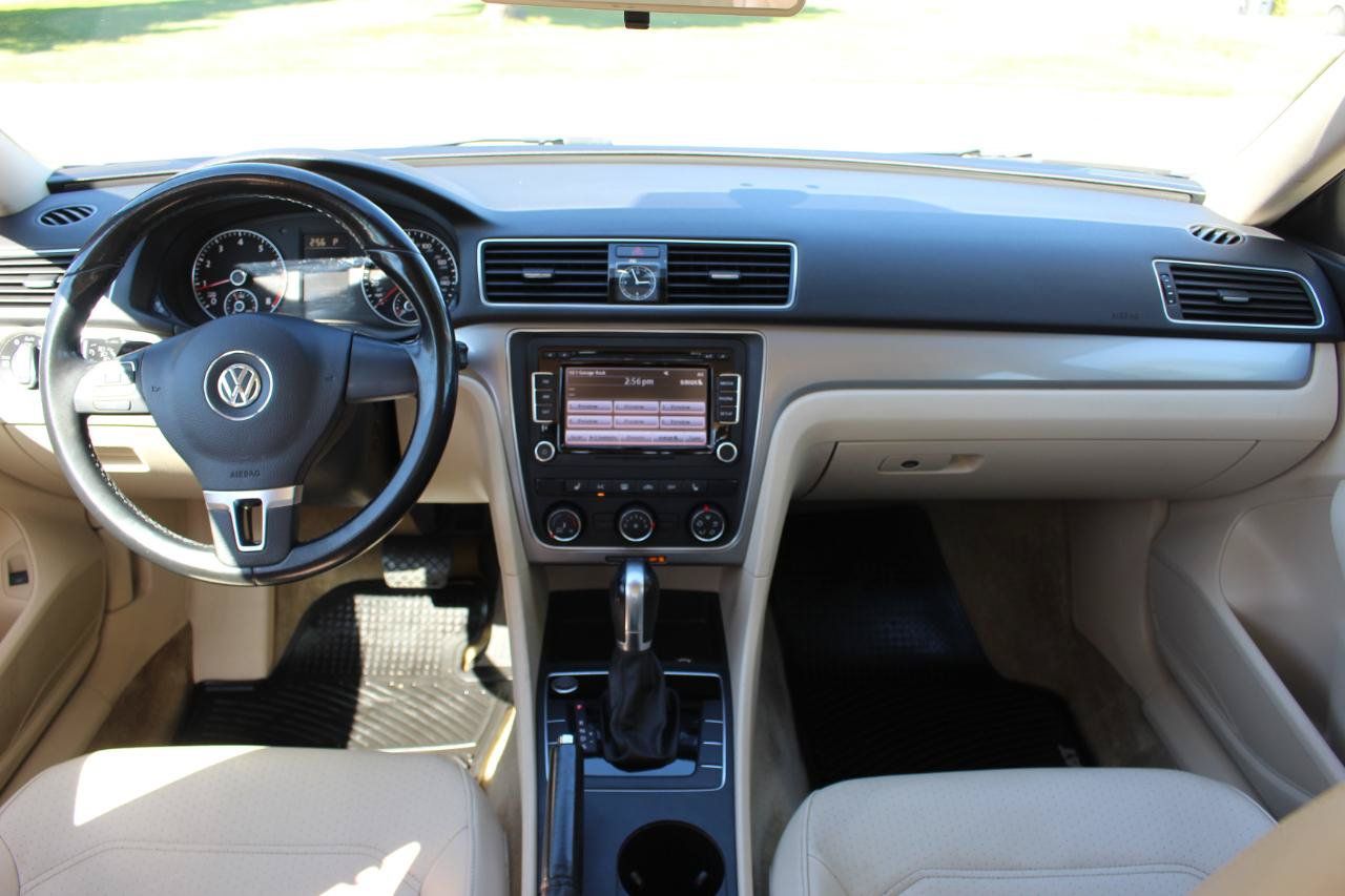 Used 2015 Volkswagen Passat 1.8T Limited Edition FWD image 29