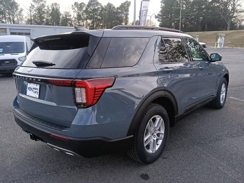 New 2026 Ford Explorer Active w/ Active Comfort Package image 3