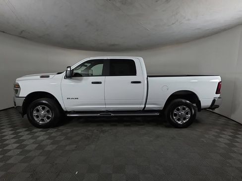 Certified 2026 RAM 2500 Big Horn AWD/4WD image 9
