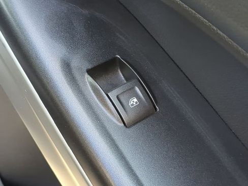 Used 2021 Chevrolet Colorado ZR2 w/ ZR2 Midnight Special Edition image 44