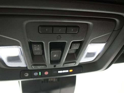 Used 2025 GMC Sierra 2500 Denali Ultimate AWD/4WD image 36