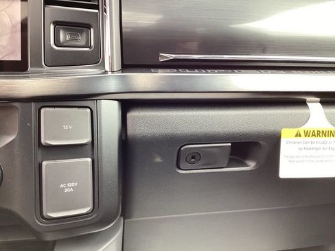 New 2026 Ford F250 Lariat w/ Black Appearance Package AWD/4WD image 43