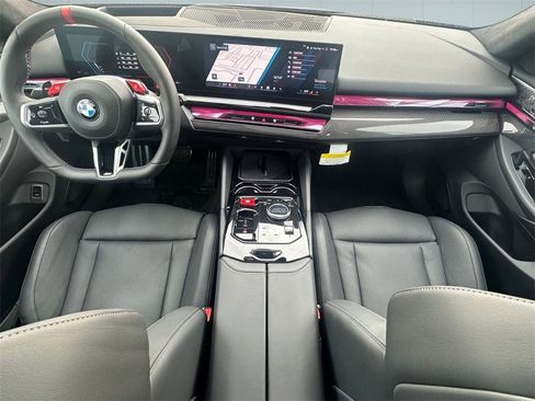 Used 2026 BMW M5 Touring image 20