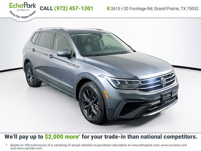 Used 2024 Volkswagen Tiguan SE w/ Panoramic Sunroof Package