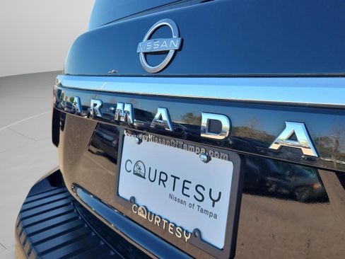 Used 2023 Nissan Armada Platinum w/ Captain's Chairs Package image 8