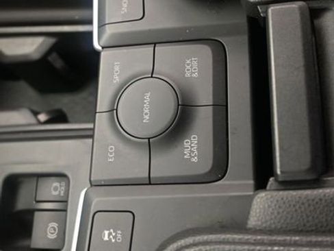 Used 2025 Toyota Grand Highlander AWD image 15