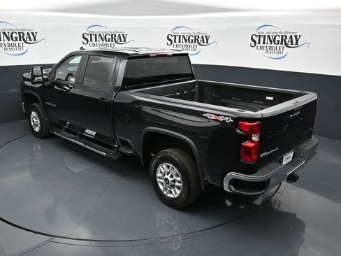 Used 2025 Chevrolet Silverado 2500 LT w/ Convenience Package image 13