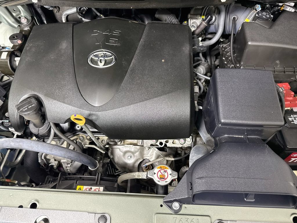 Certified 2020 Toyota Sienna XLE w/ XLE Navigation Package FWD image 38